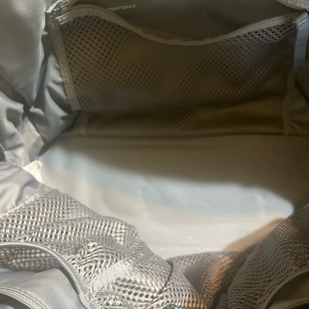 Lululemon Messenger bag - Picture 7 of 9